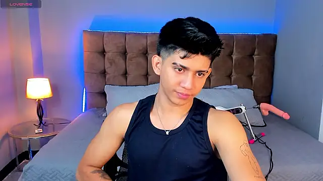 Snapshot of Thiago_Olsen chatting on 02-03-26, 09:20 Thiago Olsen online show from 02-03-26, 09:20