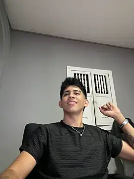 Snapshot of Thiago_Olsen chatting on 02-01-26, 07:06 Thiago Olsen online show from 02-01-26, 07:06