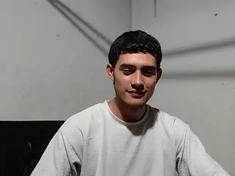 Snapshot of jhayko22 chatting on 02-10-26, 06:45 jhayko22 online show from 02-10-26, 06:45