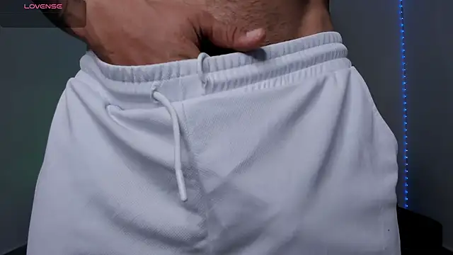 Snapshot of ryanwhite3 chatting on 02-07-26, 07:44 ryanwhite3 online show from 02-07-26, 07:44