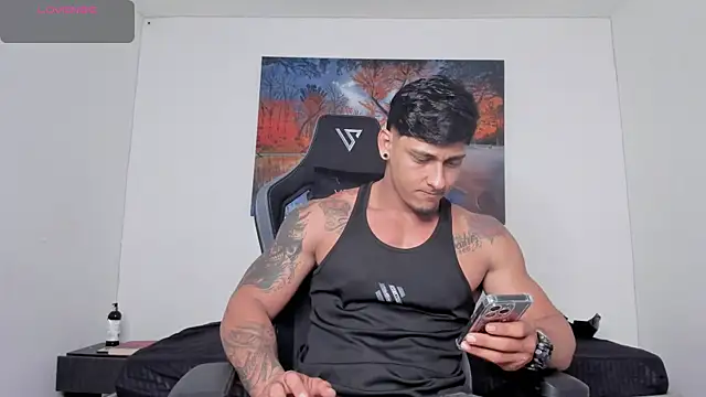 ryanwhite3 online show from 04-09-26, 10:38