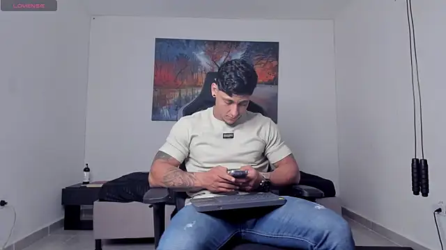 ryanwhite3 online show from 04-10-26, 11:23