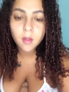 Snapshot of Dree4i20 chatting on 02-19-26, 01:24 Dree4i20 online show from 02-19-26, 01:24