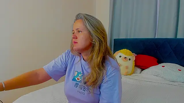LilyBel online show from 06-04-26, 01:10