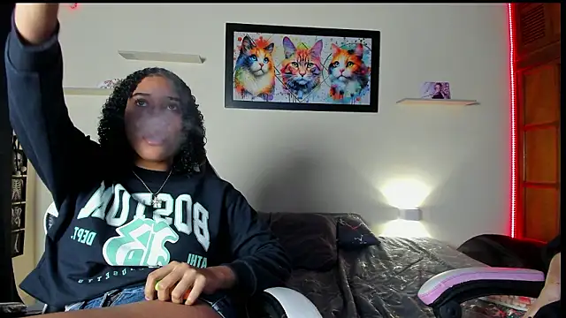 Snapshot of meredit_cris23 chatting on 02-15-26, 02:56 meredit cris23 online show from 02-15-26, 02:56