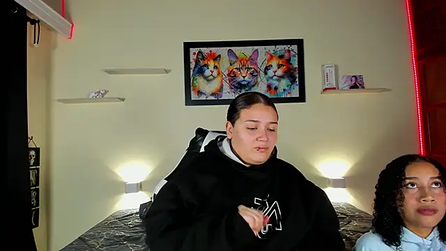 Snapshot of meredit_cris23 chatting on 02-19-26, 03:25 meredit cris23 online show from 02-19-26, 03:25