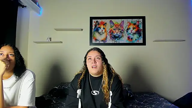 Snapshot of meredit_cris23 chatting on 02-04-26, 04:29 meredit cris23 online show from 02-04-26, 04:29