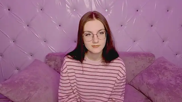 Snapshot of VixenLight chatting on 02-23-26, 02:35 VixenLight online show from 02-23-26, 02:35