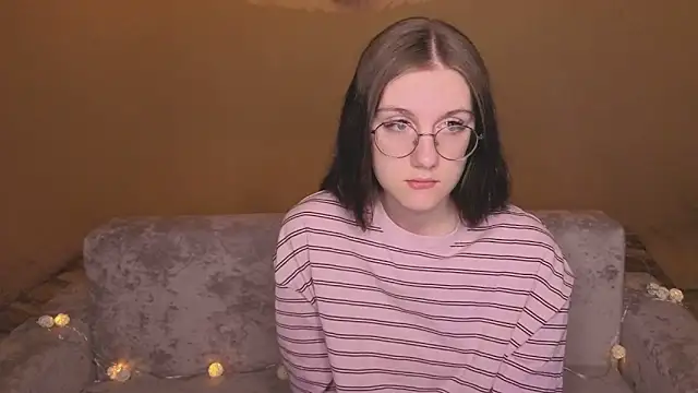 Snapshot of VixenLight chatting on 03-03-26, 02:18 VixenLight online show from 03-03-26, 02:18