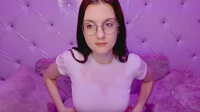 Snapshot of VixenLight chatting on 02-04-26, 02:28 VixenLight online show from 02-04-26, 02:28