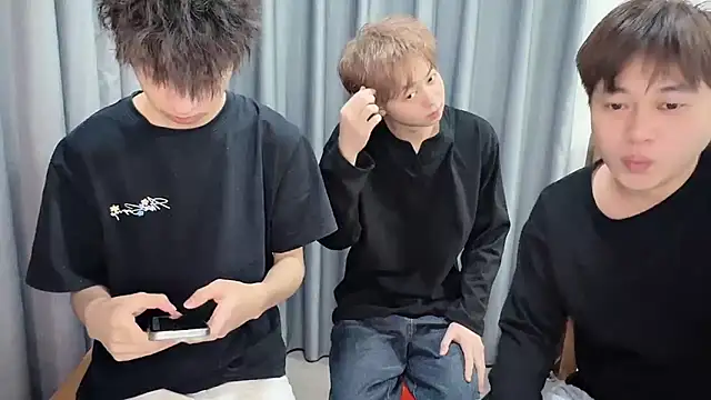 No 1MiaoMiao-Kk online show from 02-05-26, 11:28