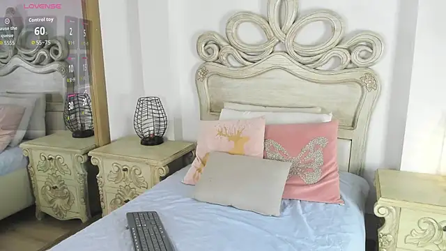 Snapshot of sweets_one chatting on 02-20-26, 03:47 sweets one online show from 02-20-26, 03:47