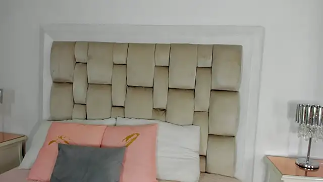 sweets one online show from 03-30-26, 03:19