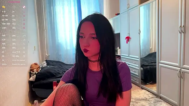 UrBabeLuna online show from 02-05-26, 10:22