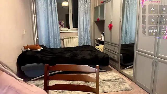 UrBabeLuna online show from 02-24-26, 04:08