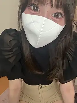 Snapshot of momo_mm chatting on 07-15-26, 02:07 momo mm online show from 07-15-26, 02:07