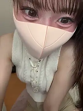 Snapshot of momo_mm chatting on 06-09-26, 03:07 momo mm online show from 06-09-26, 03:07