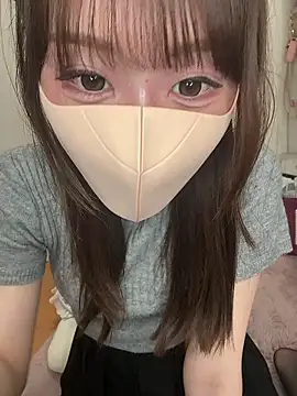 Snapshot of momo_mm chatting on 06-17-26, 03:06 momo mm online show from 06-17-26, 03:06