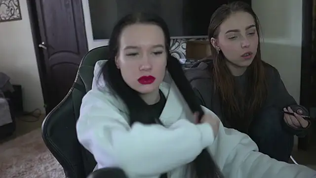 Carolina G0lden online show from 02-06-26, 09:27