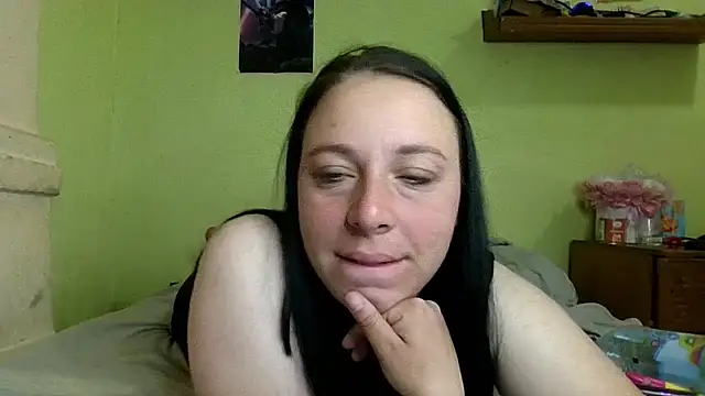 Snapshot of MillaSourety chatting on 05-02-26, 10:42 MillaSourety online show from 05-02-26, 10:42