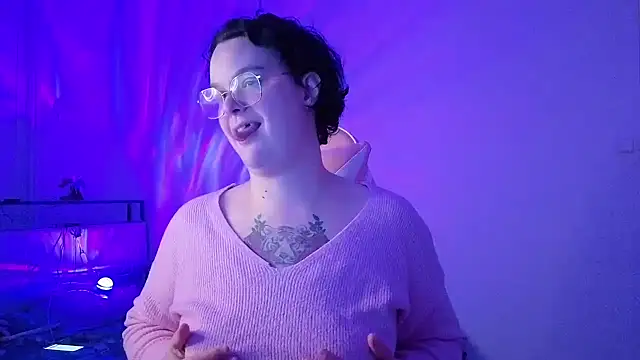 lunatigre4 online show from 02-06-26, 07:10