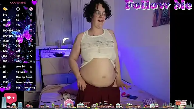 lunatigre4 online show from 03-17-26, 08:23