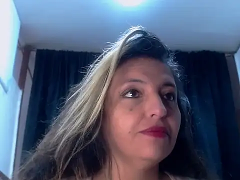 KENDRA-HONEY online show from 02-17-26, 01:08