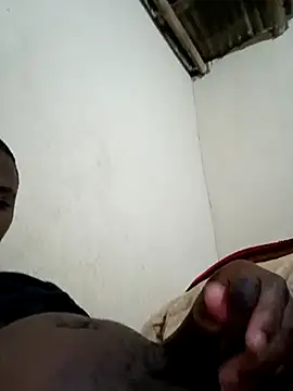 Snapshot of dwalez chatting on 10-27-25, 08:21 dwalez online show from 10-27-25, 08:21