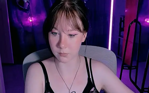 Snapshot of marty_bree chatting on 05-23-26, 05:56 marty bree online show from 05-23-26, 05:56