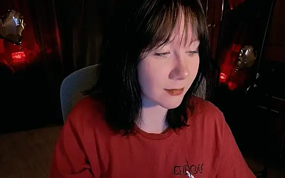 Snapshot of marty_bree chatting on 04-23-26, 07:48 marty bree online show from 04-23-26, 07:48