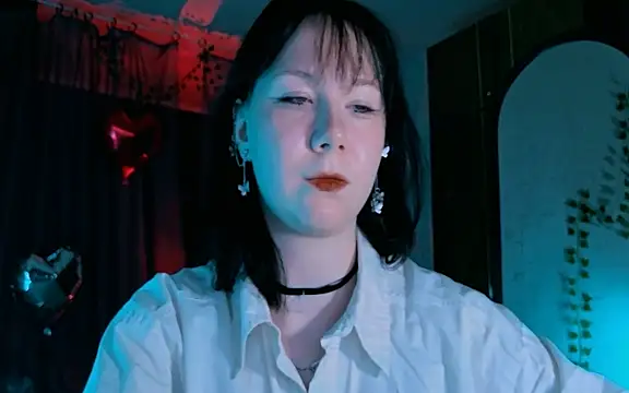 Snapshot of marty_bree chatting on 04-18-26, 07:07 marty bree online show from 04-18-26, 07:07