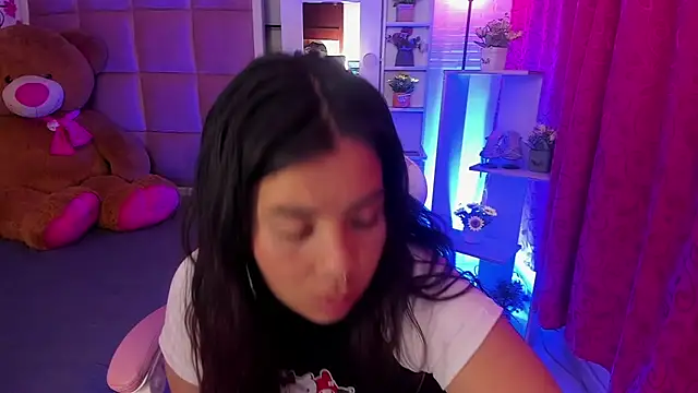 Snapshot of liany_taylor chatting on 03-02-26, 07:15 liany taylor online show from 03-02-26, 07:15