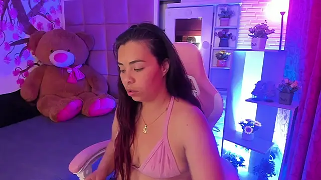 Snapshot of liany_taylor chatting on 03-03-26, 02:51 liany taylor online show from 03-03-26, 02:51