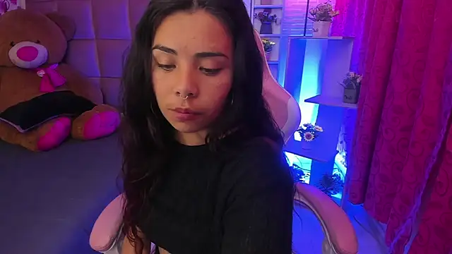 Snapshot of liany_taylor chatting on 03-01-26, 03:06 liany taylor online show from 03-01-26, 03:06