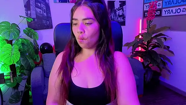 Snapshot of liany_taylor chatting on 02-13-26, 11:27 liany taylor online show from 02-13-26, 11:27