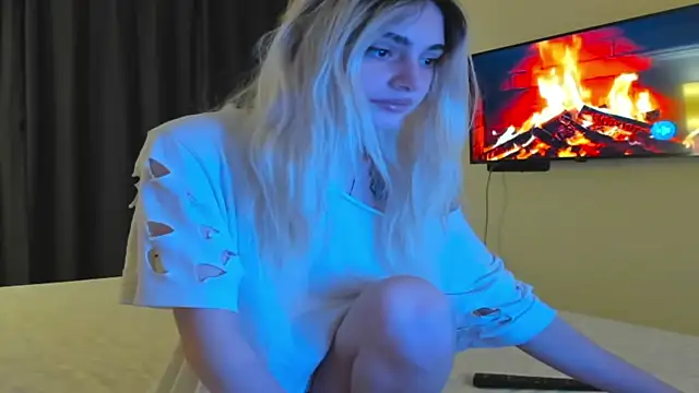 Lesyalisss online show from 04-15-26, 11:05