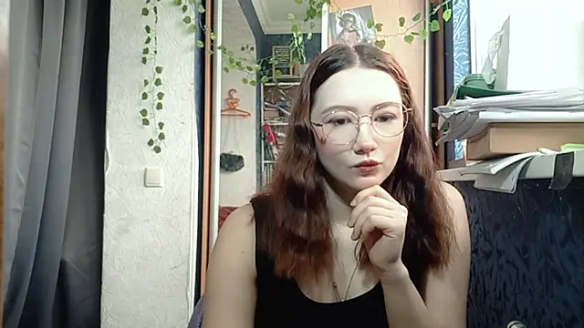 PhoebePalmer online show from 04-07-26, 10:17