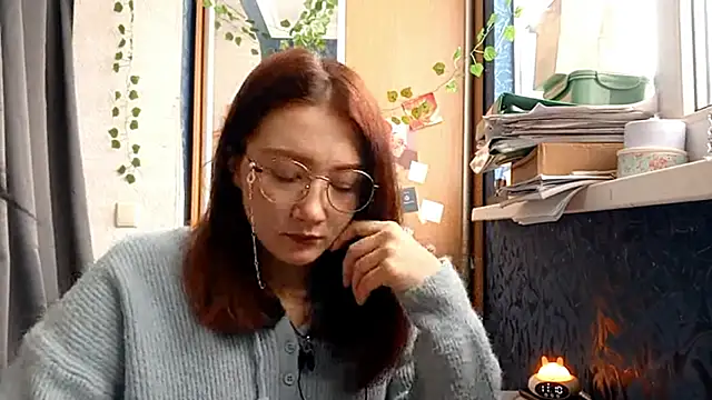 Snapshot of PhoebePalmer chatting on 03-04-26, 08:11 PhoebePalmer online show from 03-04-26, 08:11