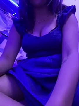 Snapshot of kavyababy00 chatting on 02-14-26, 03:34 kavyababy00 online show from 02-14-26, 03:34