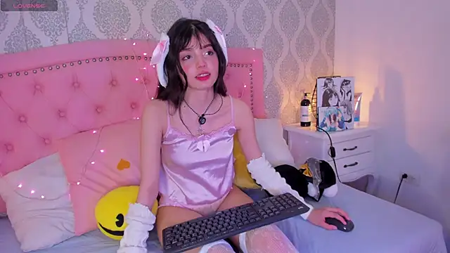 dolly kitter online show from 06-11-26, 02:44