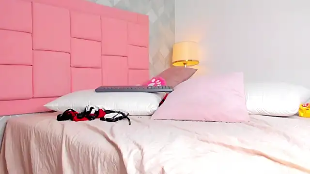 dolly kitter online show from 03-30-26, 12:12