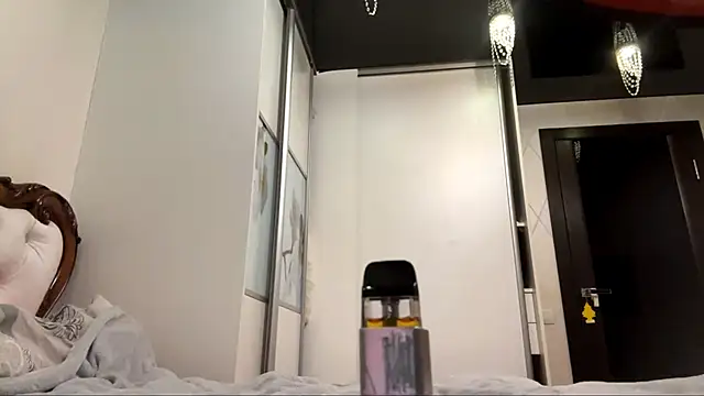 KatheyMichelfelder online show from 02-10-26, 03:33