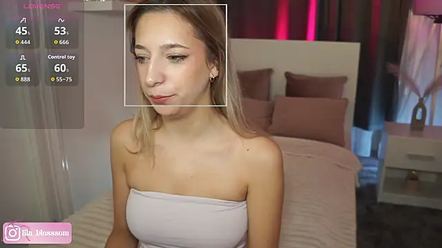 LilaaBlossom online show from 02-15-26, 04:39