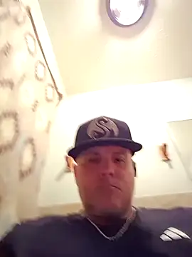 Snapshot of Flyrock69 chatting on 04-14-26, 07:35 Flyrock69 online show from 04-14-26, 07:35