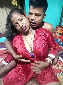 Snapshot of Your_deshibhabi25years chatting on 04-28-26, 10:36 Your deshibhabi25years online show from 04-28-26, 10:36