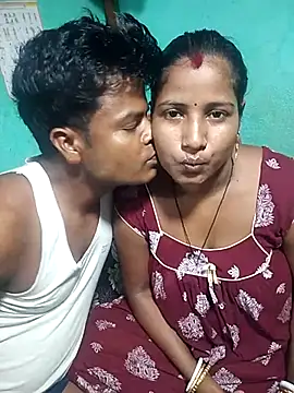 Snapshot of Your_deshibhabi25years chatting on 07-13-26, 12:37 Your deshibhabi25years online show from 07-13-26, 12:37
