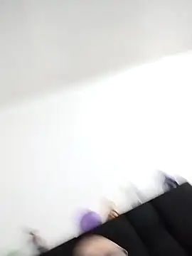 Snapshot of Camilo1826 chatting on 02-13-26, 01:05 Camilo1826 online show from 02-13-26, 01:05