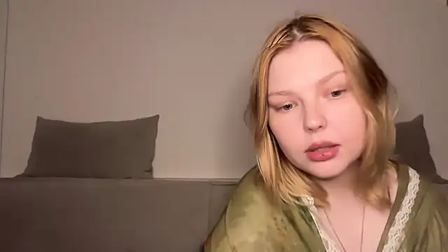 Snapshot of Ophelia_Ritz chatting on 05-14-26, 11:24 Ophelia Ritz online show from 05-14-26, 11:24