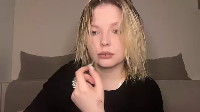 Ophelia Ritz online show from 03-20-26, 12:33