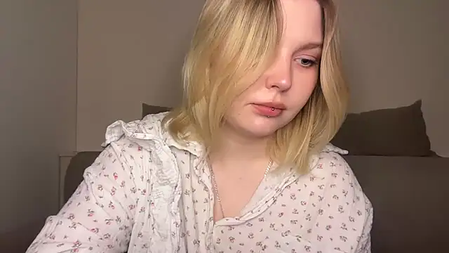 Ophelia Ritz online show from 03-31-26, 10:01